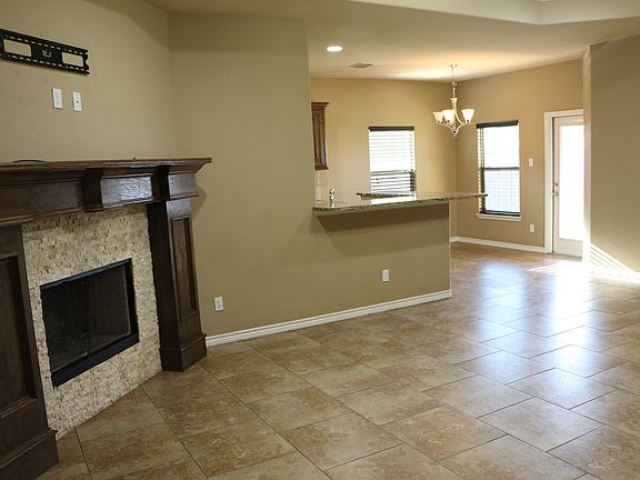 4th image of 15406 Basswood Dr