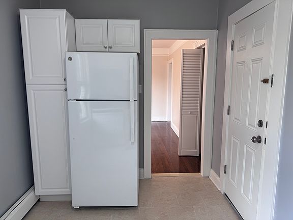 2nd image of 62 Jerusalem Ave APT 2