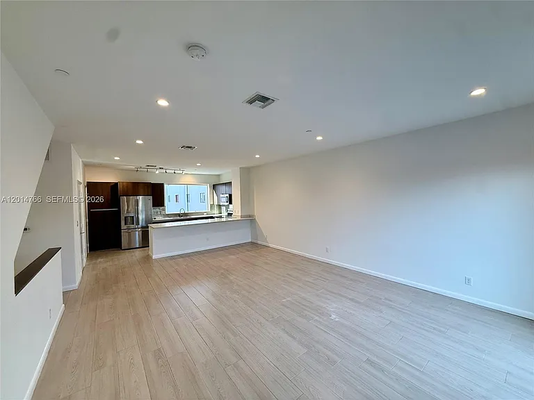 119 NE 6th St #119 — Photo 9