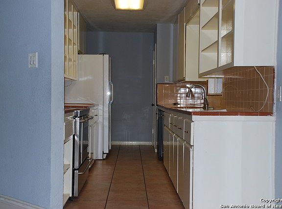 5th image of 335 Northridge Dr