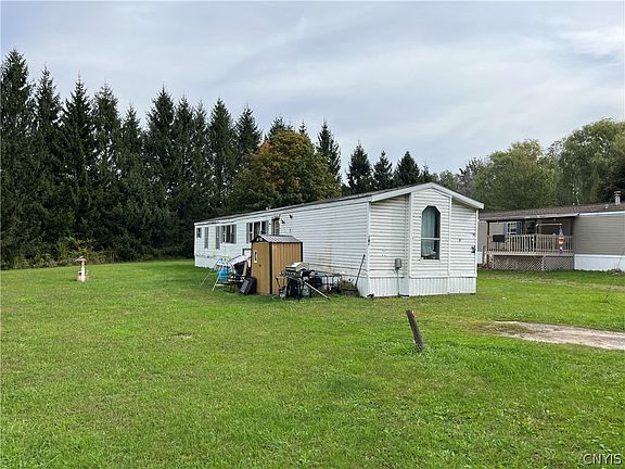 2nd image of 260 Rainbow Shores Rd