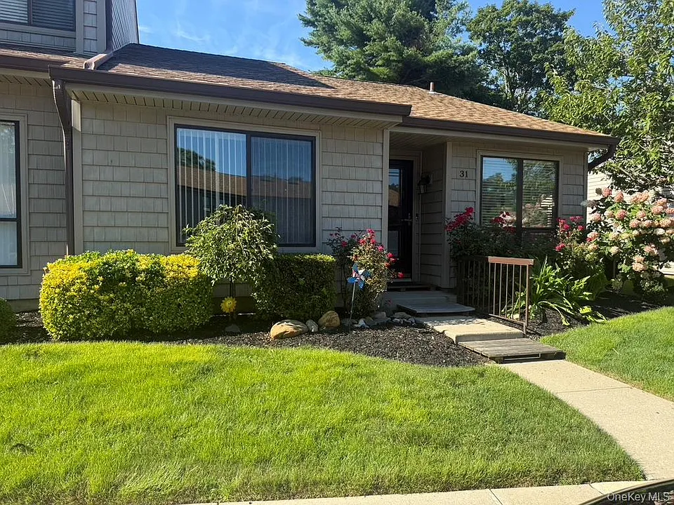 31 Stanford Ct