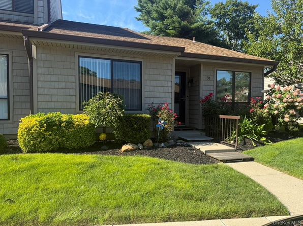 31 Stanford Ct
