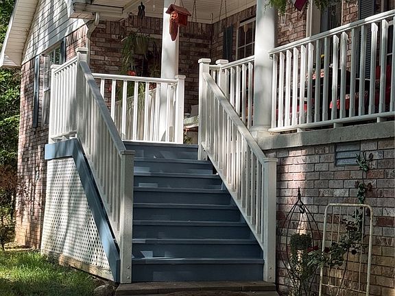 3rd image of 1513 Bobby St