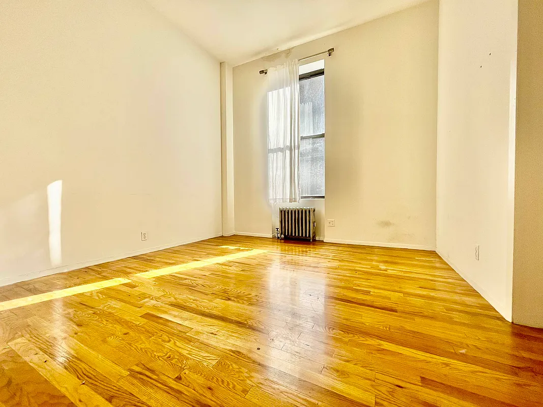 258 West 22nd Street #1E in Chelsea, Manhattan | StreetEasy