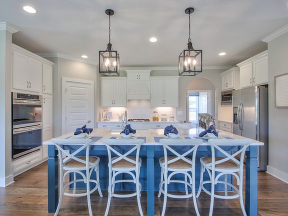 The Jefferson Kitchen This is a model representation, not the actual home