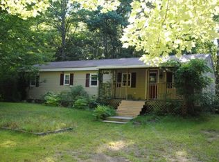15 Ridgewood Dr, Rochester, NH 03839