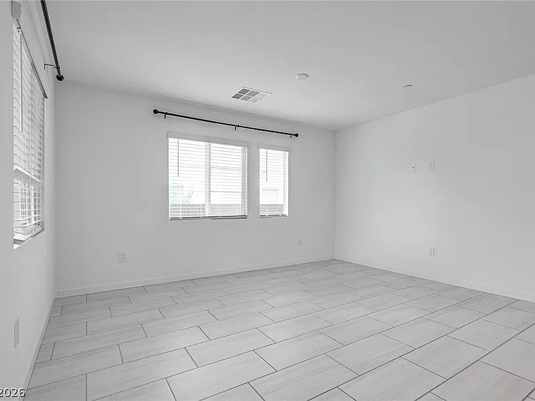 9644 Axel Falls Ave — Photo 10