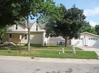 223 E 2nd St, Spencer, IA 51301