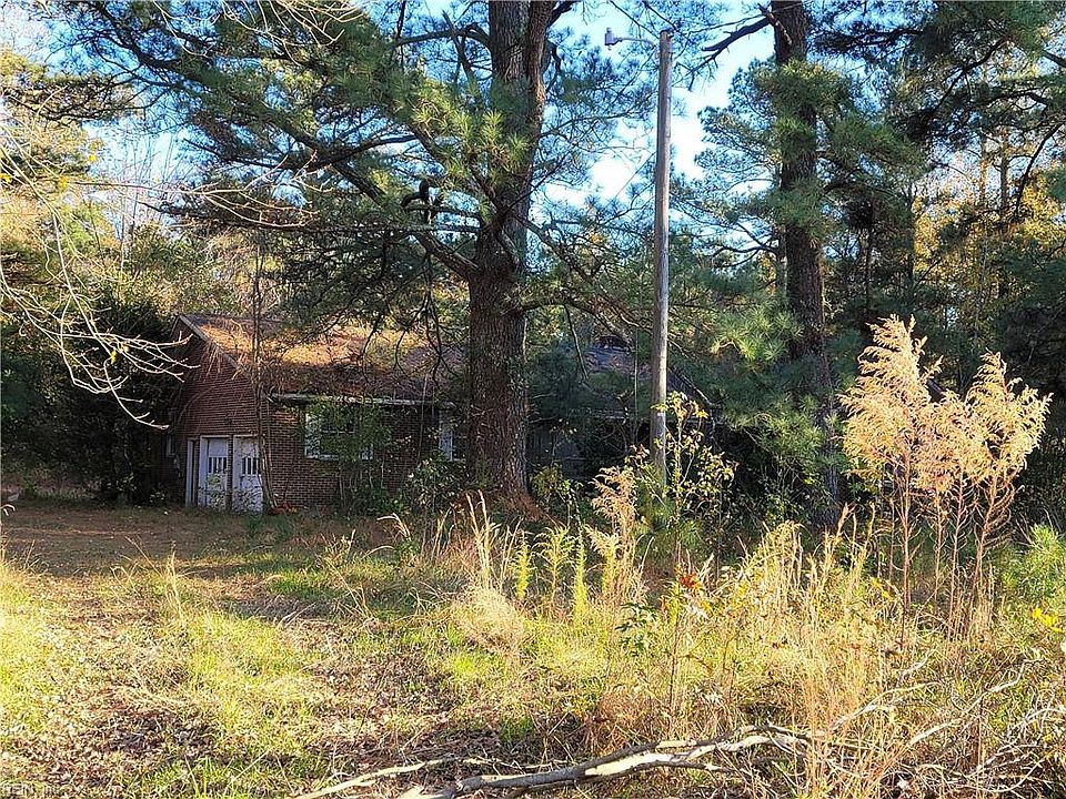 2nd image of 768 Carolina Rd