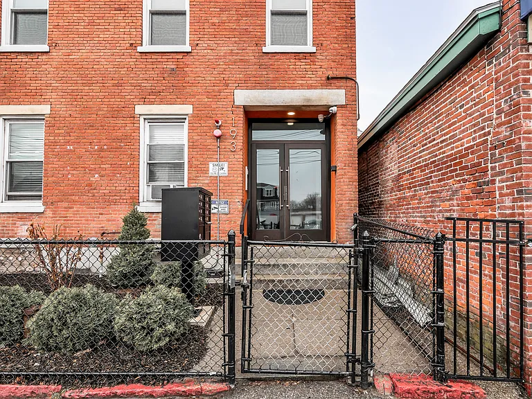 193 Appleton St #4 — Photo 17