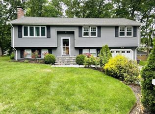4 Hillcrest Dr, Milford, MA 01757