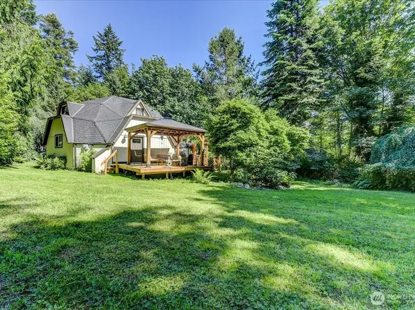 3971 SE Camano Drive, Camano Island, WA 98282