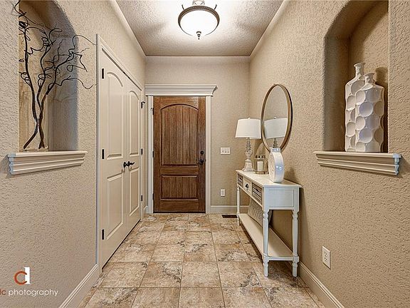 2nd image of 2 Witherby Cir