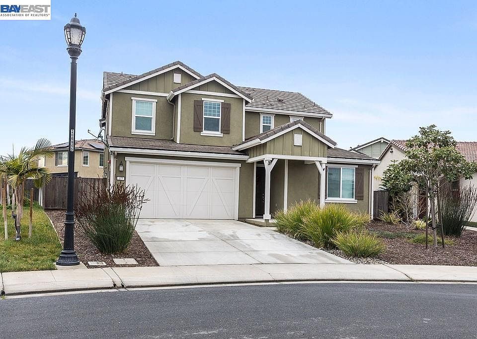 1st image of 405 Avanti Way