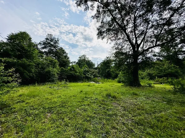 405 Matthews Rd, Laurel, MS 39443