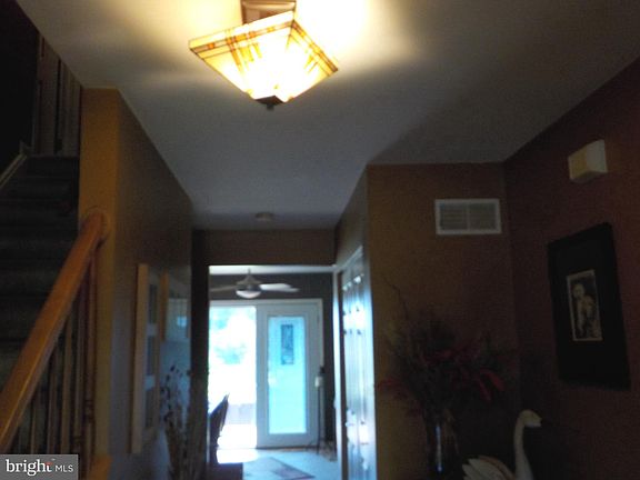 4th image of 4006 Green Park Dr