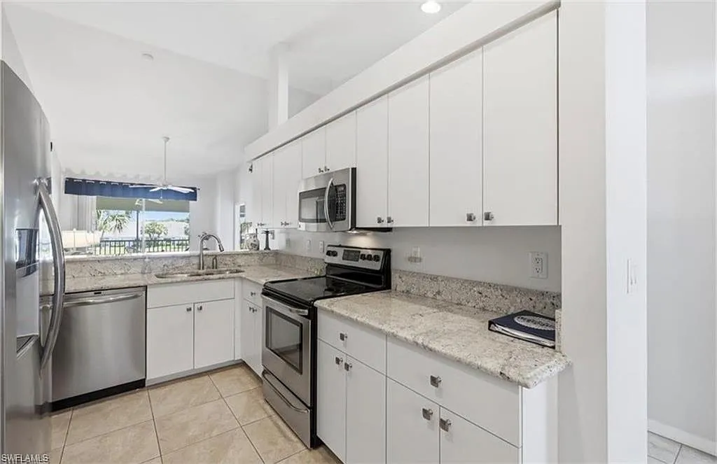 2 bed, 2.0 bath, 1125 sqft, $2,300 — Photo 2