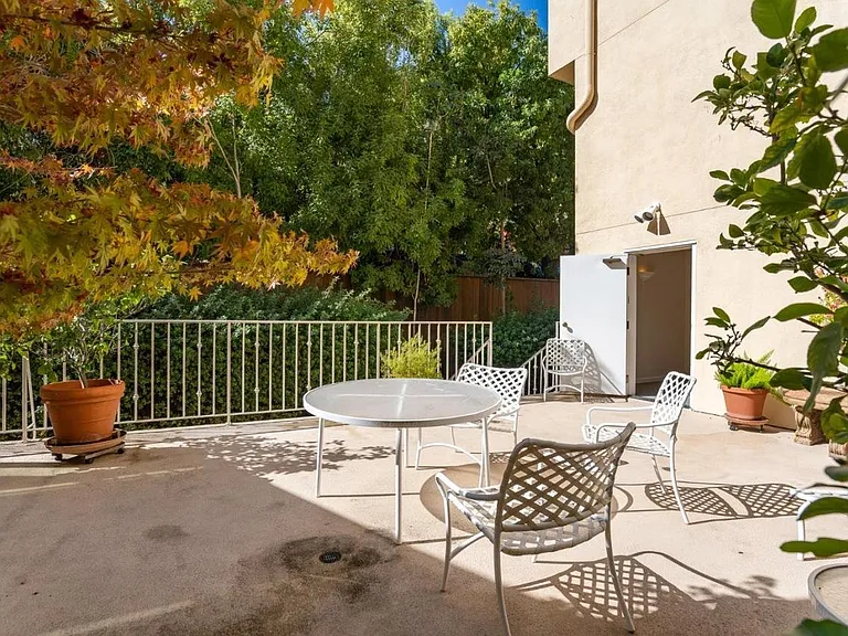 416 Portofino Dr #201 — Photo 21