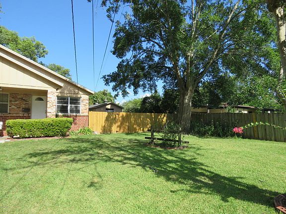 4th image of 3713 Ballejo Ct W