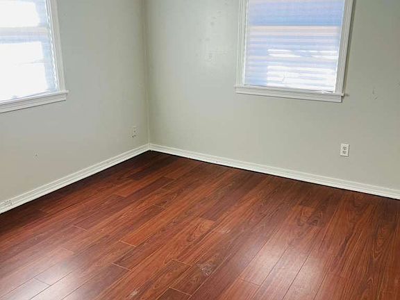 2nd image of 4011 S Monroe St