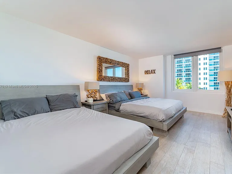 2301 Collins Ave #716 — Photo 15