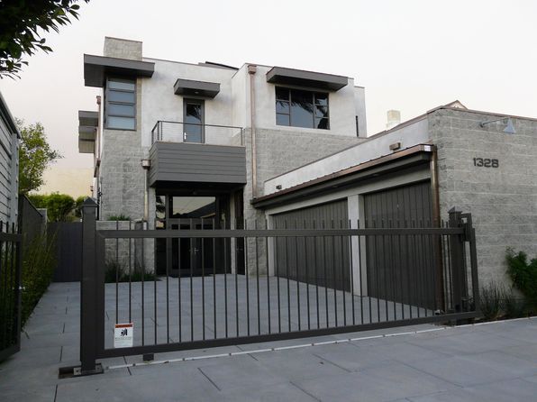 1328 De La Vina St #B