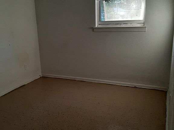 5th image of 706 Lasalle Way
