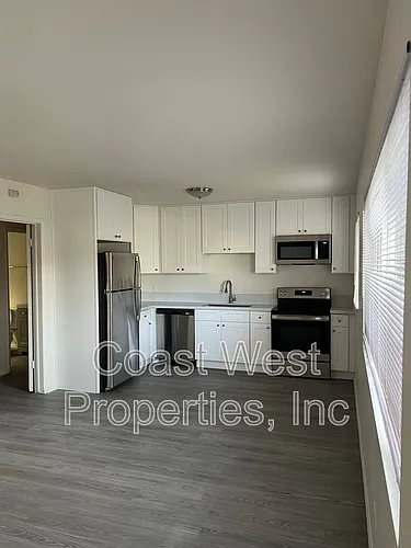 1361 Grand Ave #7 Photo 1
