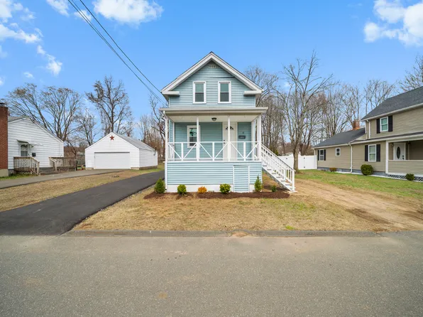 12 Smith Street, Windsor Locks, CT 06096