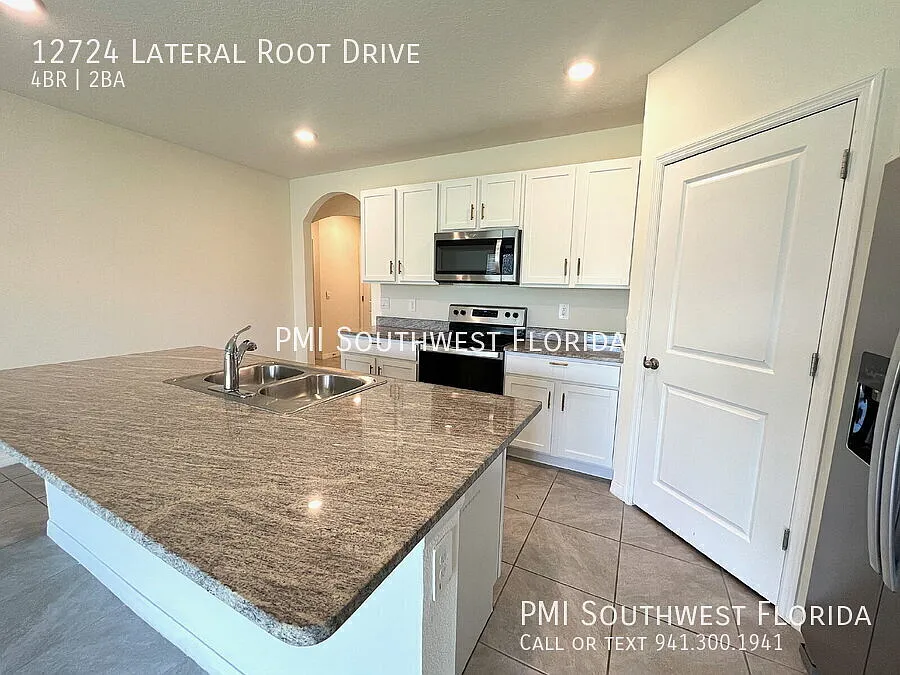Spacious 4-Bedroom Pool-Community Home: Covered Patio, Move-In Ready! — Photo 4