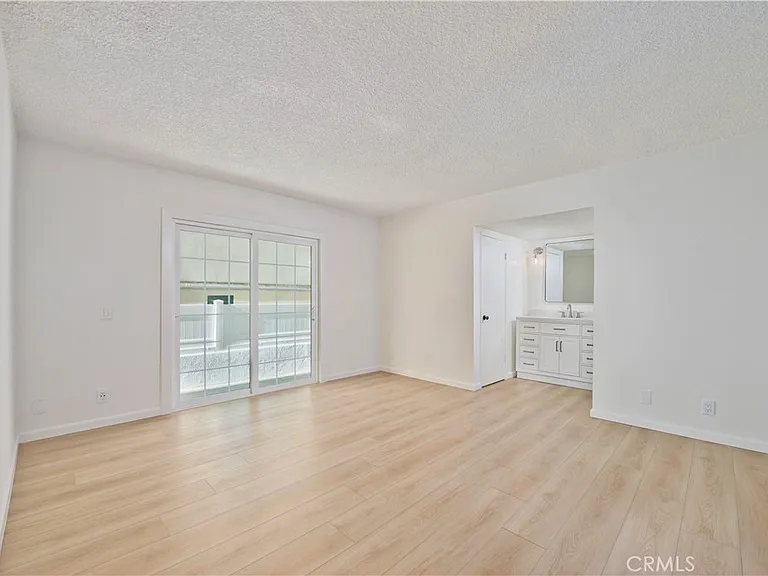3407 Ocean Ave #B — Photo 11