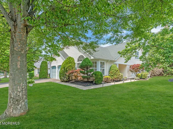 2667 Meadow Lake Drive, Toms River, NJ 08755