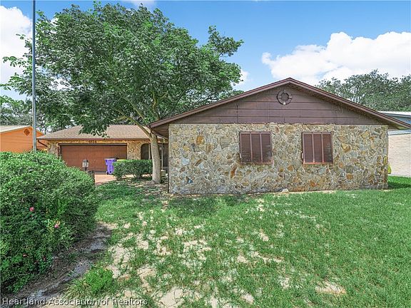 4th image of 4814 Coco Palm Dr