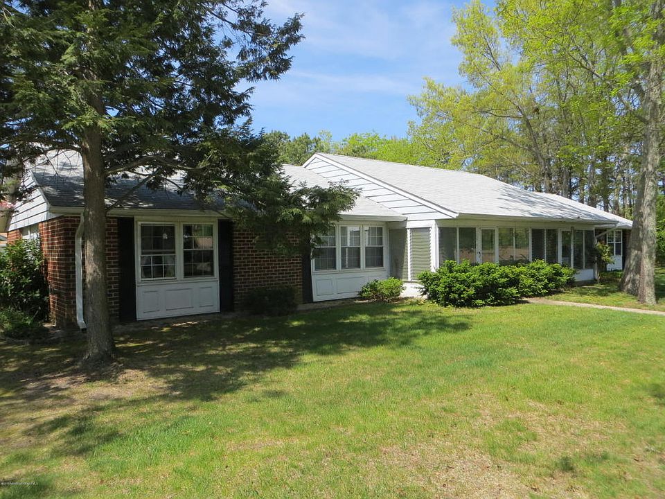 1st image of 1237A Hamilton Ct #A