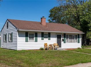 31 Rossmore Dr, Fairborn, OH 45324