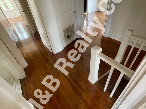 104 Bradford Ave #B, Mobile, AL 36604