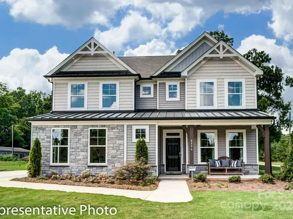 8728 Acadia Pkwy #599, Sherrills Ford, NC 28673