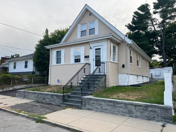 55 Navarre St, Roslindale, MA 02131