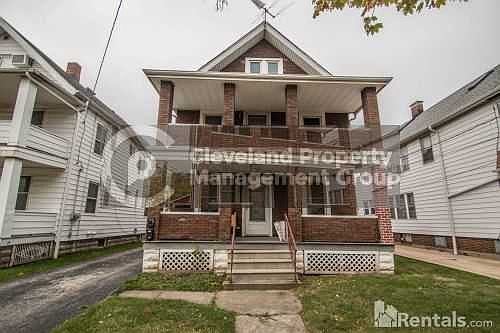 2nd image of 1630 Hopkins Ave