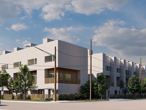 4th image of 3825 Newport St #3827