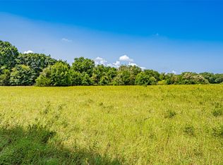 4 Briar Rd, Azle, TX 76020