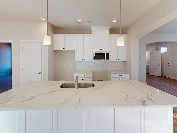 4th image of 10932 Dogwood Ln #51
