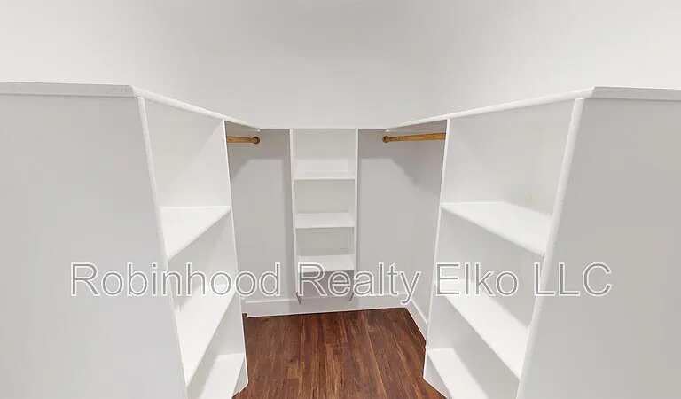 843 Lincoln Ave — Photo 11