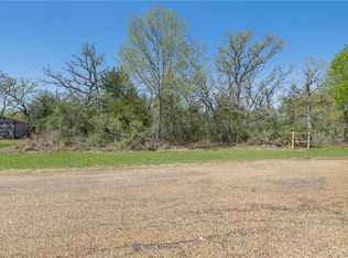 411 Cowboys Dr, Somerville, TX 77879