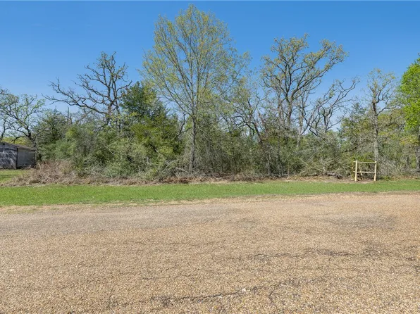 411 Cowboys Dr, Somerville, TX 77879