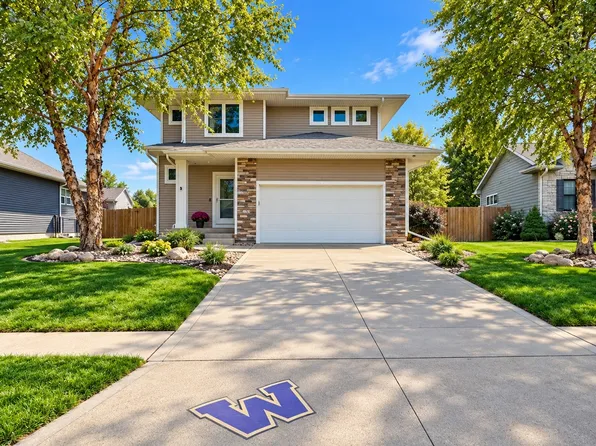 135 SE Trillium Dr, Waukee, IA 50263