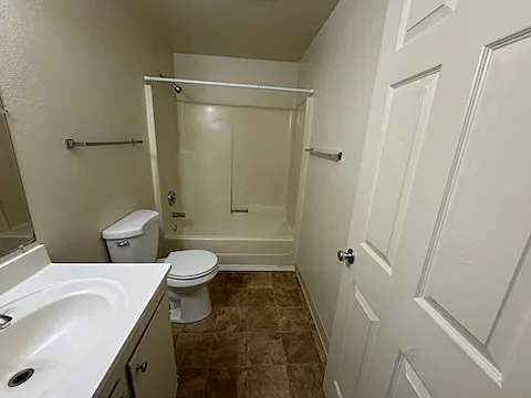 859 Manbrin Dr NE #859 — Photo 6