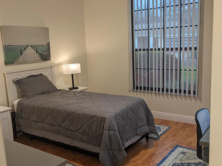 Guest bedroom with two twin beds