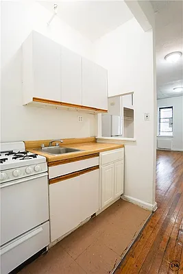 Rented by DSA Realty | media 20